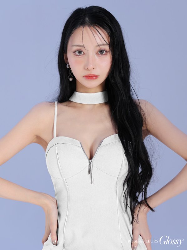 ホワイト モデル：まおちゃる　身長：158cm　着用サイズ：Sサイズ