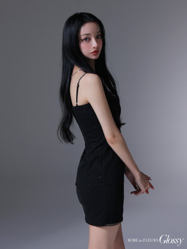 ブラック モデル：まおちゃる　身長：158cm　着用サイズ：Sサイズ