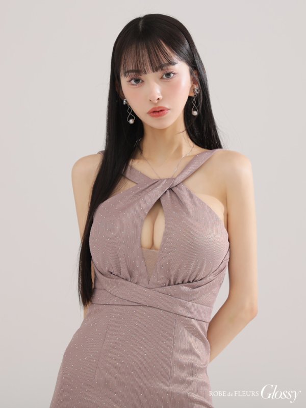 ピンク モデル：まおちゃる　身長：158cm　着用サイズ：Sサイズ