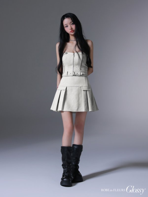 ホワイト モデル：まおちゃる　身長：158cm　着用サイズ：Sサイズ