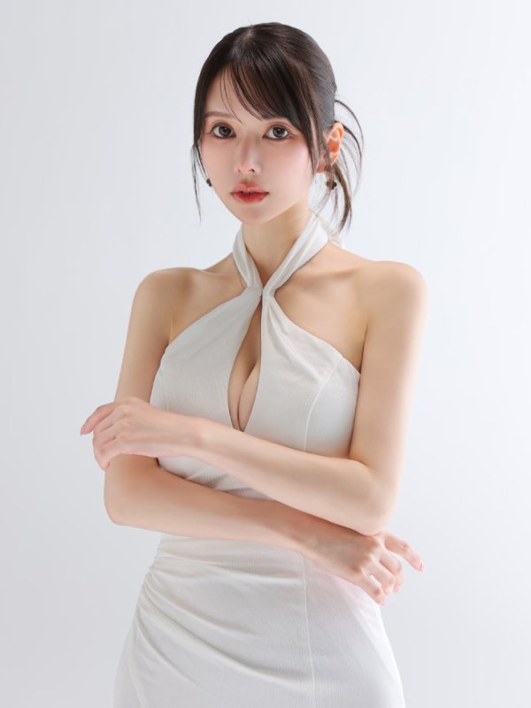 ホワイト モデル：ゆめ　身長：160cm　着用サイズ：Sサイズ