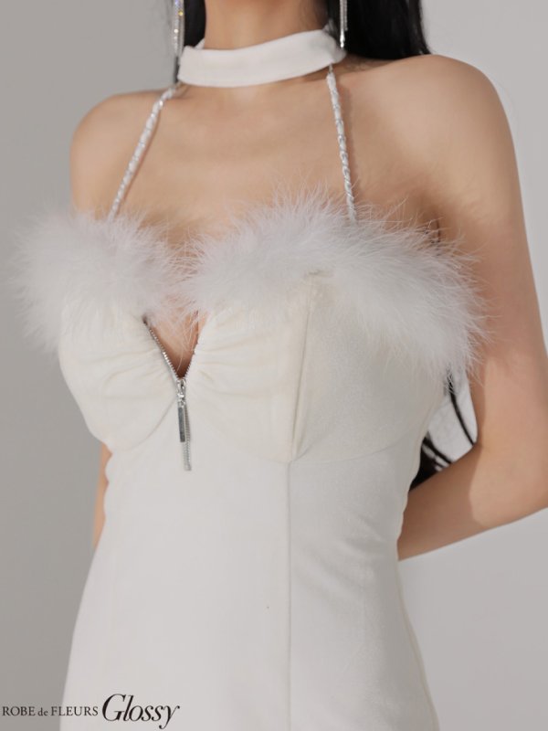 ホワイト　モデル：まおちゃる　身長：158cm　着用サイズ：Sサイズ