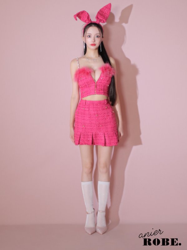 画像2: XSサイズあり【ANIER./アニエル】【ROBE de FLEURS/ローブドフルール】Tweed heart studded bunny setup mini dress/ セットアップ/ 2ピース/ キャミソール/ ハートスタッズ/ コスプレ/ プリーツスカート/ ミニドレス/ キャバドレス[HC03] (2)
