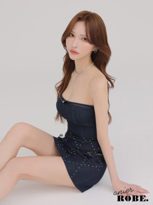 ネイビー モデル:れいな先生 身長:163cm 着用サイズ:Sサイズ