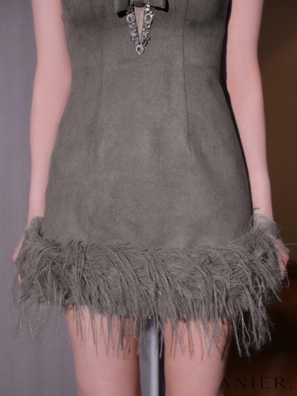 グレー モデル:れいな先生 身長:163cm 着用サイズ:Sサイズ