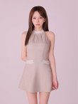 ベージュ　モデル：まみ　身長：161cm　着用サイズ：Sサイズ