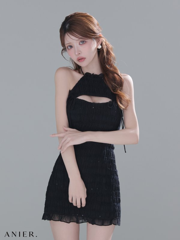 ブラック　モデル：まりん　身長：164cm　着用サイズ：Sサイズ