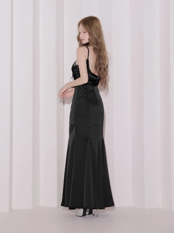 ブラック　モデル：しおん　身長：158cm　着用サイズ：Sサイズ