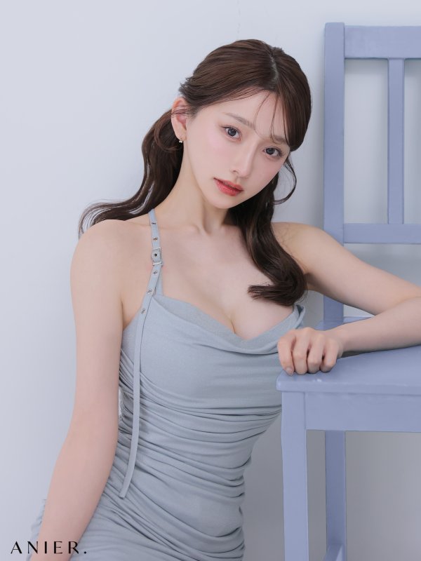 ブルーグレー　モデル：はな　身長：159cm　着用サイズ：Sサイズ