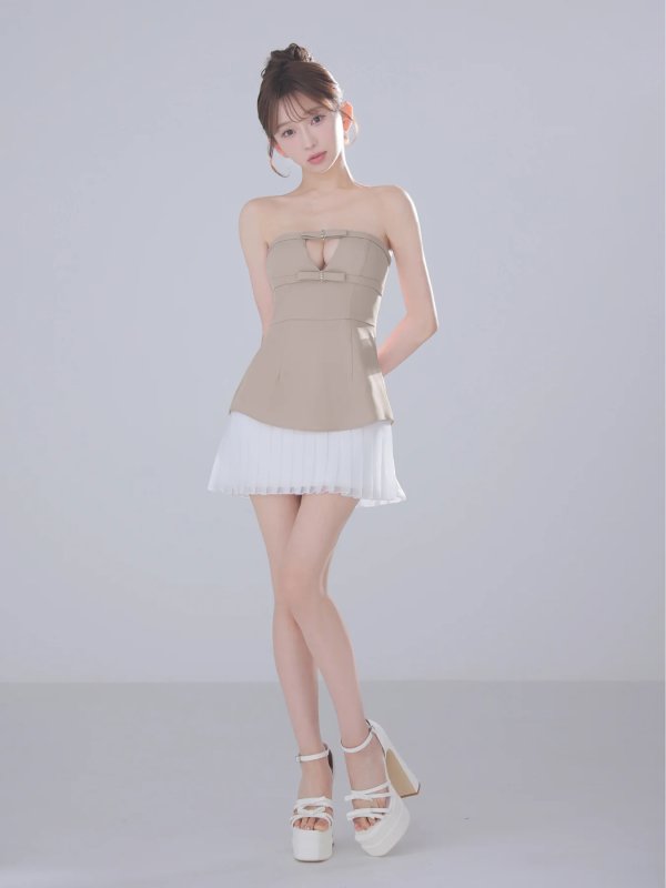 ベージュ　モデル：はな　身長：159cm　着用サイズ：Sサイズ