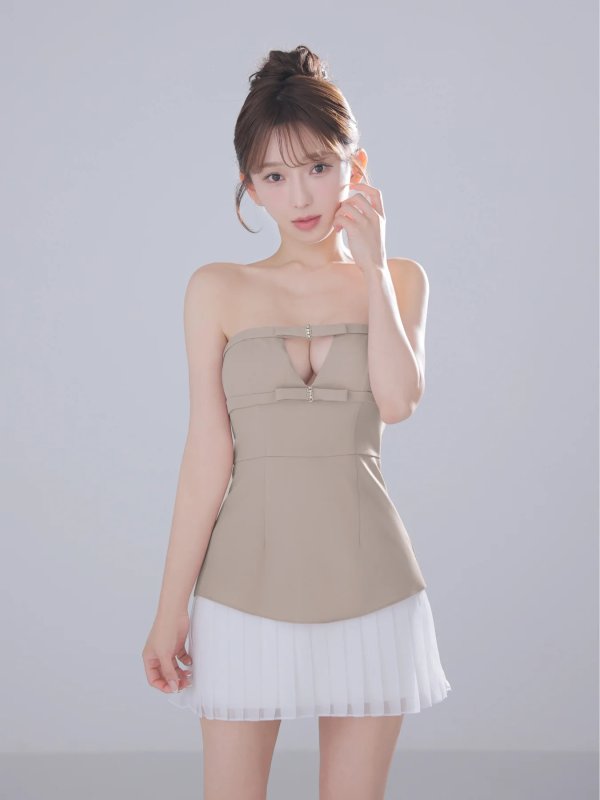 ベージュ　モデル：はな　身長：159cm　着用サイズ：Sサイズ