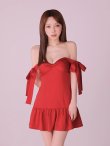 レッド モデル：はな　身長：159cm　着用サイズ：Sサイズ