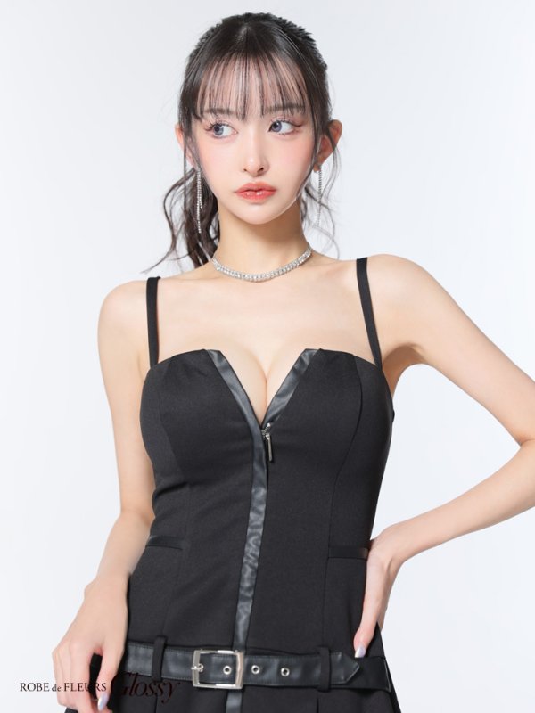 ブラック モデル：まおちゃる　身長：160cm　着用サイズ：Sサイズ