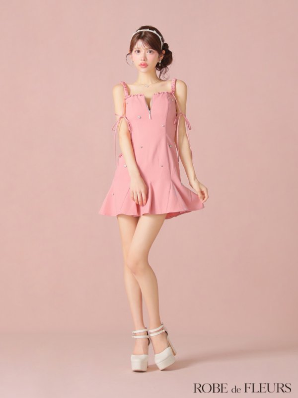 ピンク モデル：まりん　身長：164cm　着用サイズ：Sサイズ