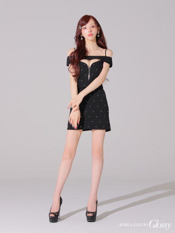 ブラック モデル:らいか 身長:163cm 着用サイズ:Sサイズ