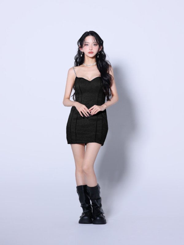 ブラック モデル：まおちゃる　身長：158cm　着用サイズ：Sサイズ