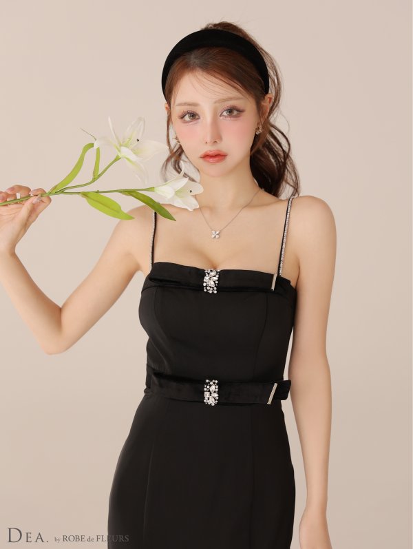 ブラック モデル:ももか 身長:156cm 着用サイズ:Sサイズ