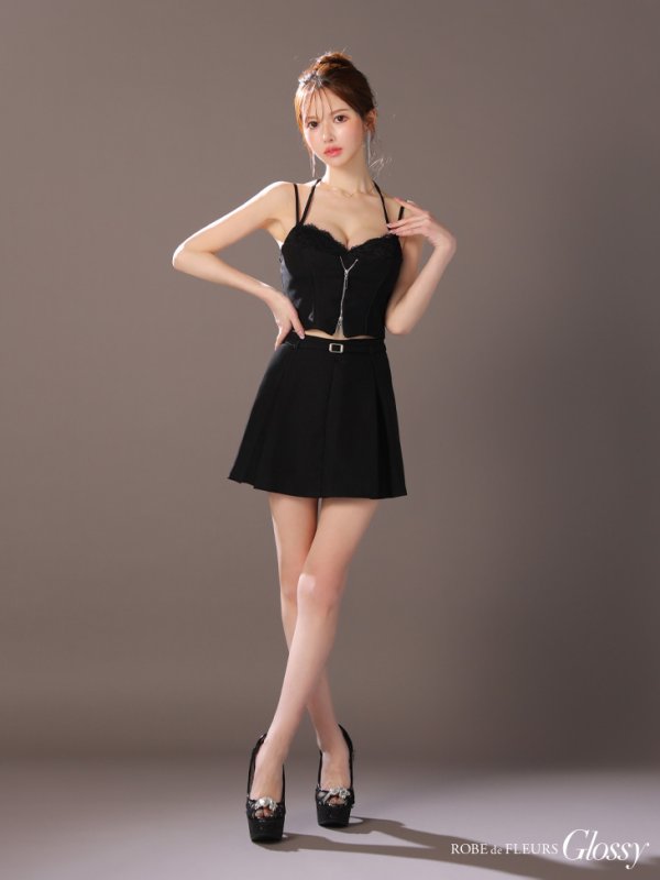 ブラック モデル：ゆめ　身長：160cm　着用サイズ：Sサイズ