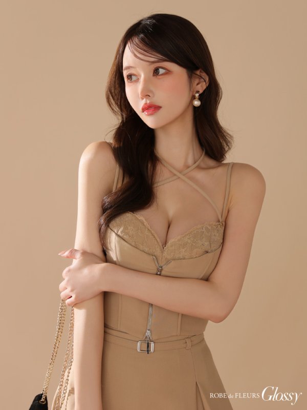 ベージュ モデル：ゆめ　身長：160cm　着用サイズ：Sサイズ