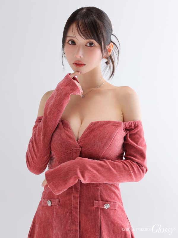 ピンク モデル：ゆめ　身長：160cm　着用サイズ：Sサイズ