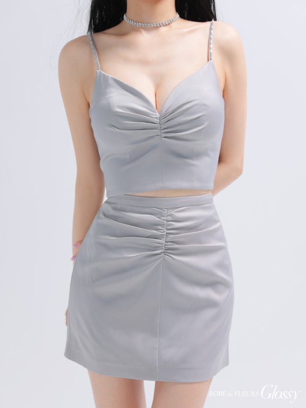 グレー モデル：まおちゃる　身長：158cm　着用サイズ：Sサイズ