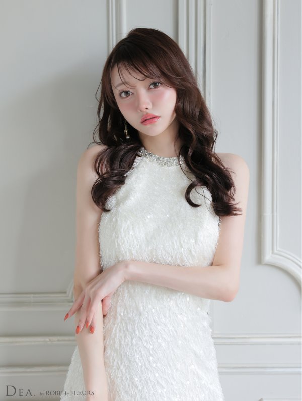 アイボリー モデル:羽澄まり 身長:166cm 着用サイズ:Sサイズ