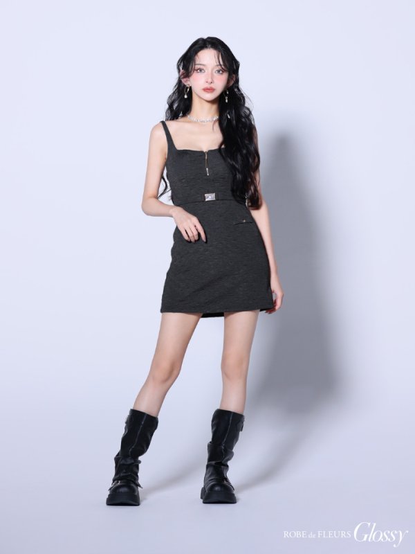 ブラック モデル：まおちゃる　身長：158cm　着用サイズ：Sサイズ