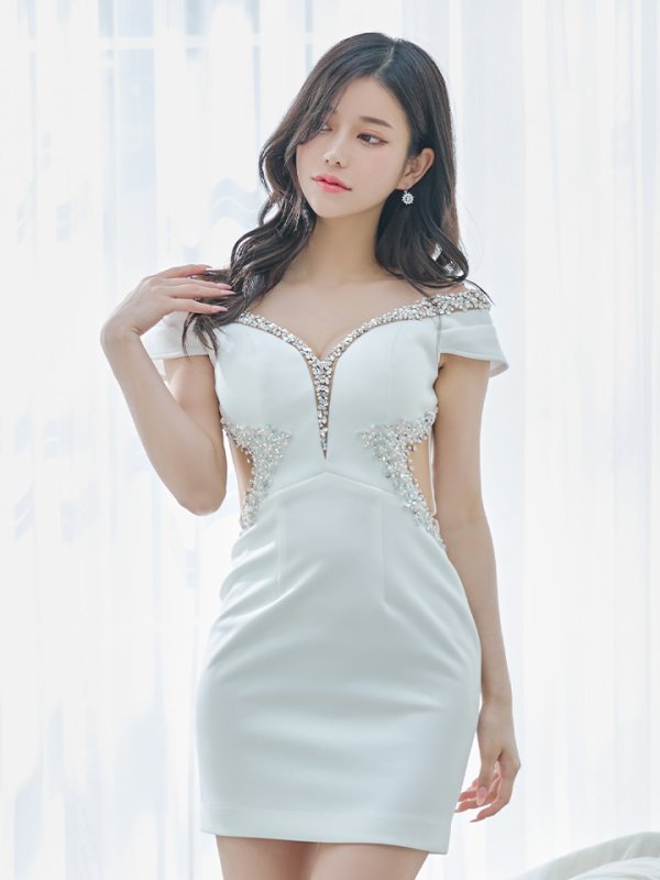 画像11: sugarオリジナルカラー・XSサイズあり【IRMA/イルマ】オフショル/ ビジュー/ ワンカラー/ サイドシアー/ タイト/ ミニドレス/ キャバドレス【HC02】 (11)