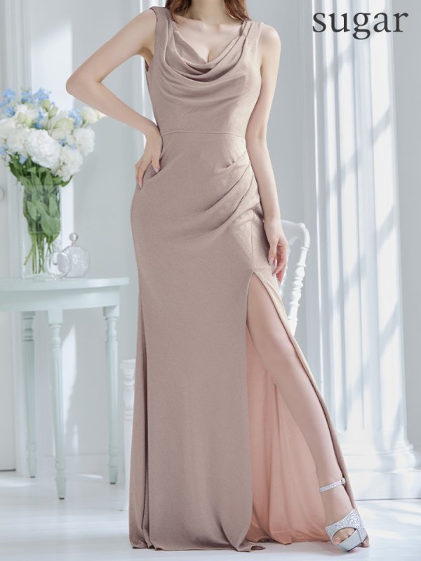 シャンパンローズ モデル:真優川咲 身長:158cm:Mサイズ