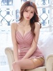 ピンク モデル：真優川咲　身長：158cm:Sサイズ