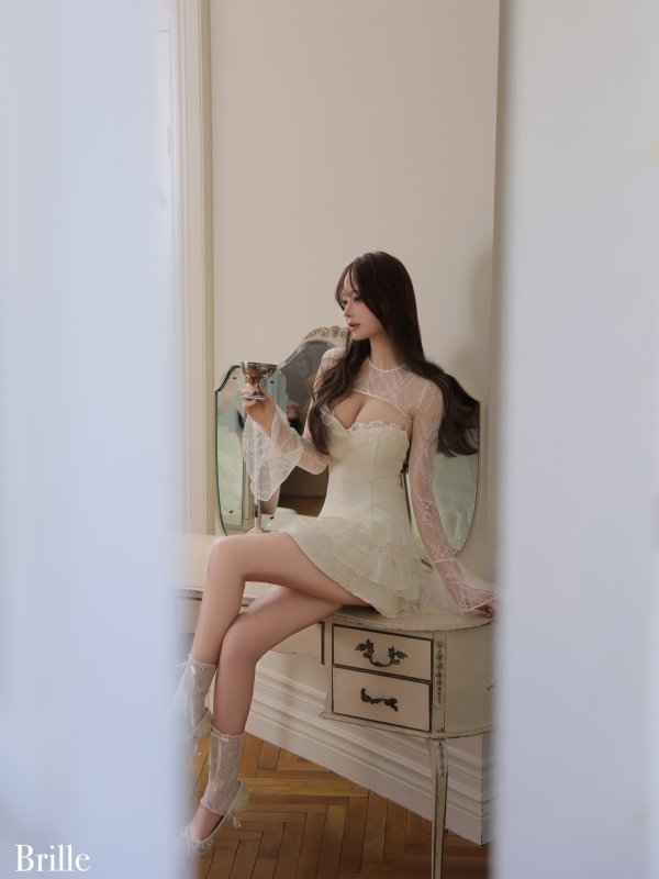 アイボリー　モデル：れみれみ　身長：163cm　着用サイズ：Sサイズ