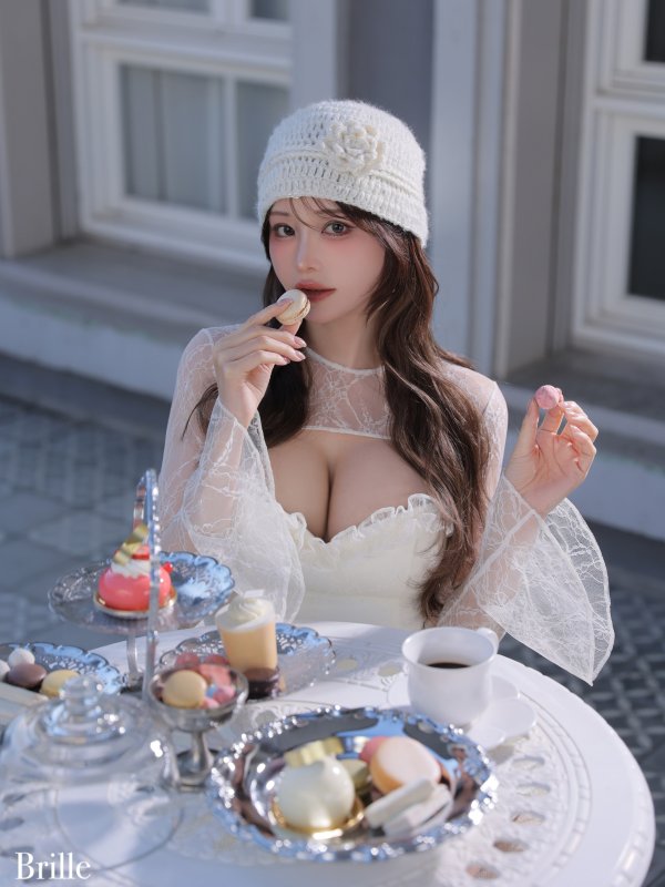 アイボリー　モデル：れみれみ　身長：163cm　着用サイズ：Sサイズ