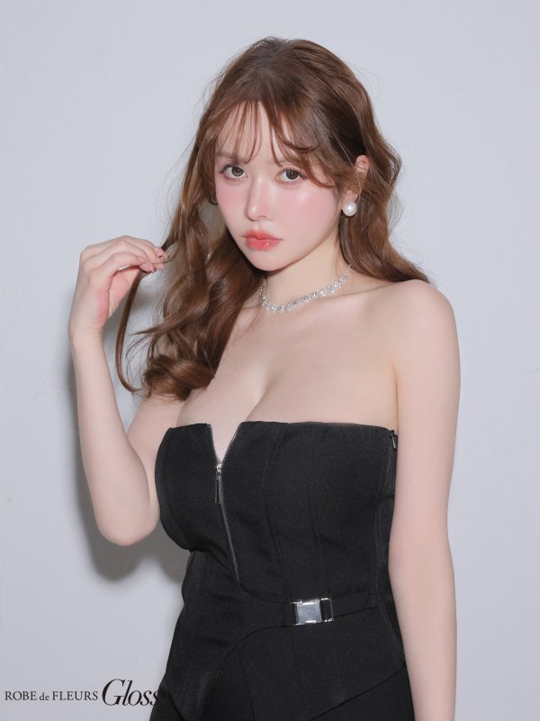 ブラック　モデル：ゆめ　身長：160cm　着用サイズ：Sサイズ