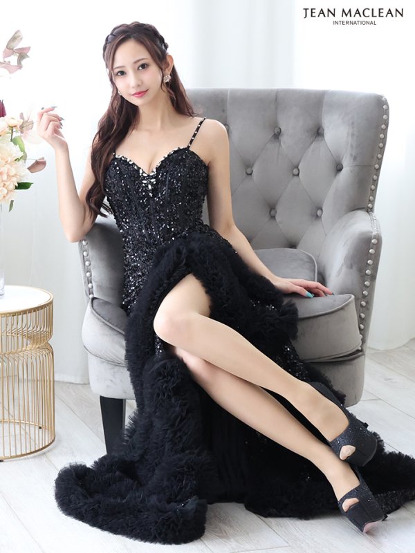 ブラック モデル：天乃えま　身長：155cm　着用サイズ：Mサイズ