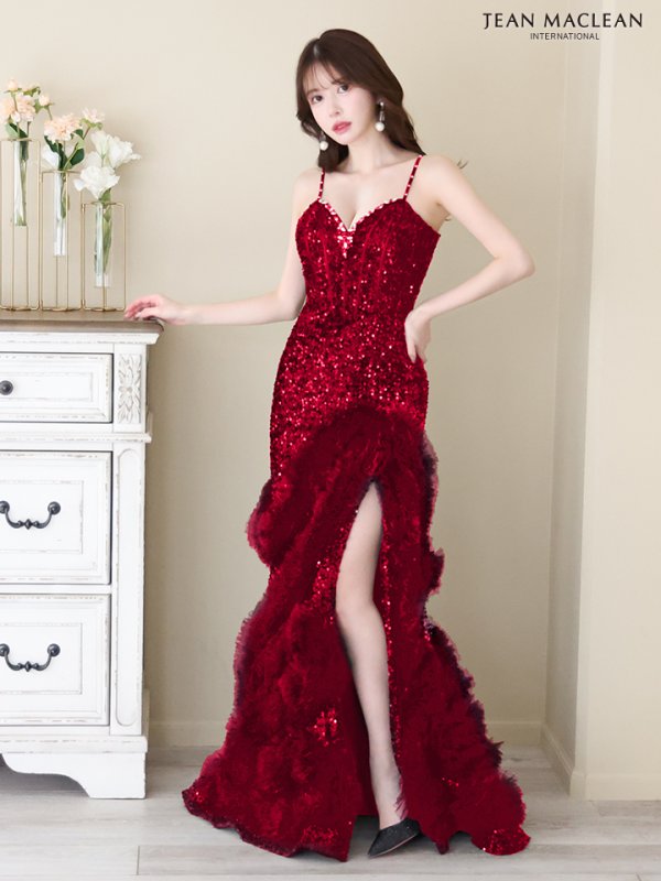 レッド モデル：ゆめ　身長：160cm　着用サイズ：Mサイズ