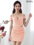 ピンクベージュ モデル：天乃えま　身長：155cm:Sサイズ
