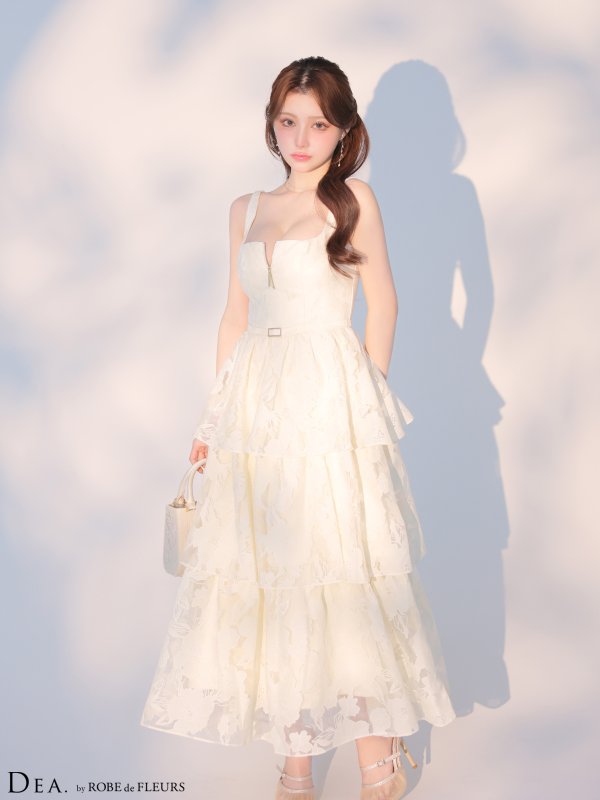 アイボリー モデル：ももか　身長：156cm　着用サイズ：Sサイズ