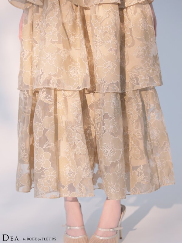 ブラウン モデル：羽澄まり　身長：166cm　着用サイズ：Sサイズ