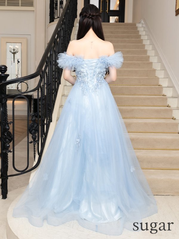 ブルー モデル:るな 身長:159cm 着用サイズ:Mサイズ