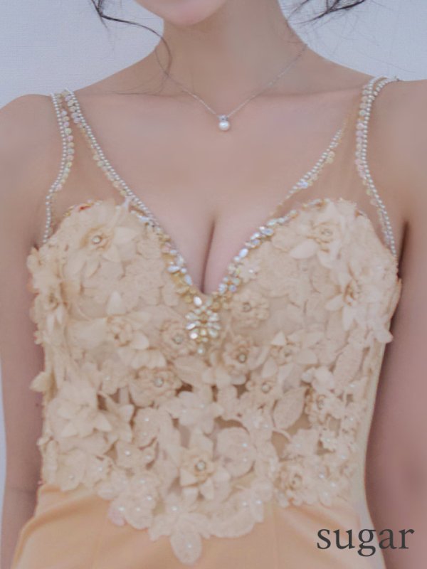 ベージュ モデル：ゆいぴす　身長：170cm　着用サイズ：Sサイズ
