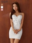 ホワイト モデル：三上悠亜　身長：159cm　着用サイズ：Sサイズ