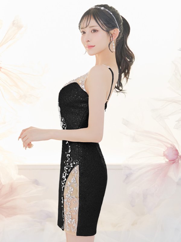 ブラック モデル:カルア 身長:156cm 着用サイズ:Sサイズ