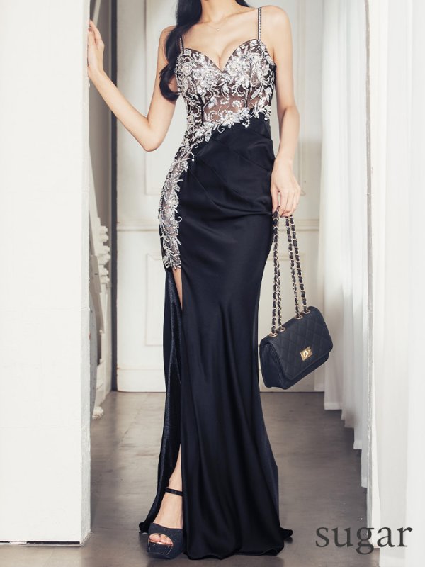 ブラック モデル：まおちゃる　身長：158cm　着用サイズ：Sサイズ