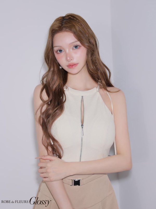 アイボリーxベージュ　モデル：しおん　身長：158cm　着用サイズ：Sサイズ