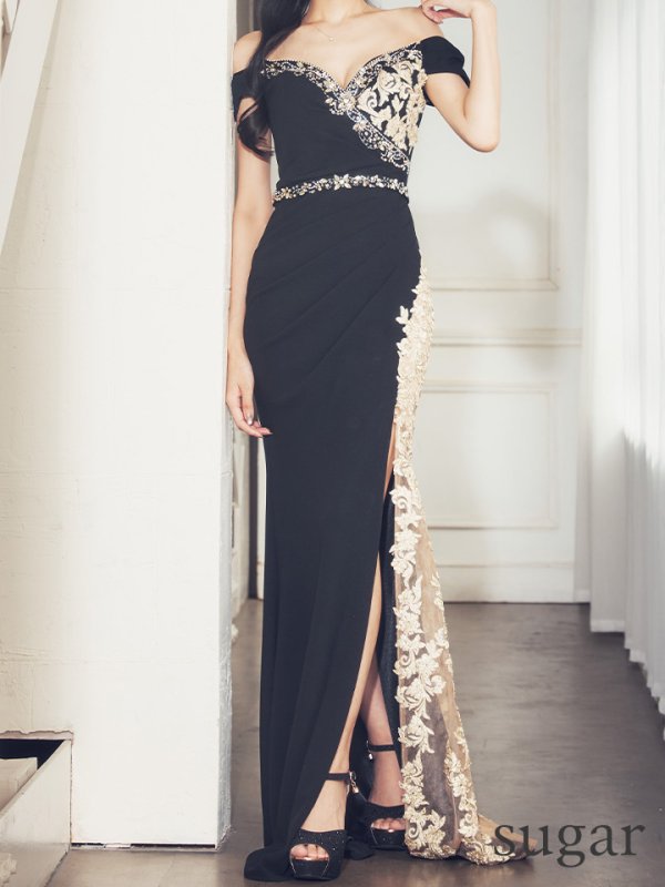 ブラック モデル：まおちゃる　身長：158cm　着用サイズ：Mサイズ