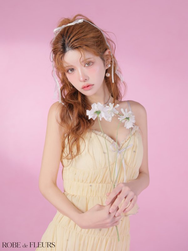 イエロー モデル：まりん　身長：164cm　着用サイズ：Sサイズ