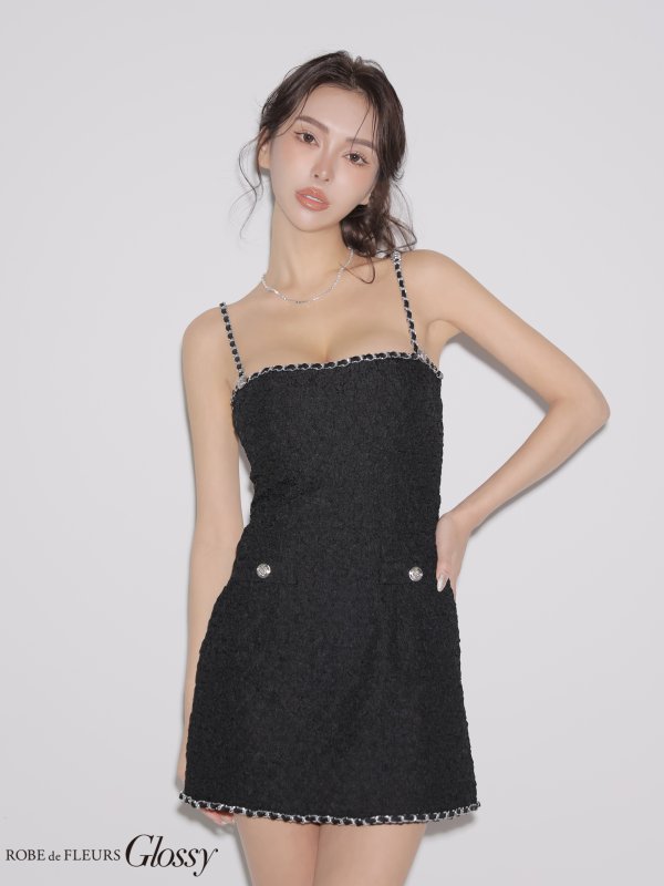 ブラック　モデル：みゆ　身長：164cm　着用サイズ：Sサイズ