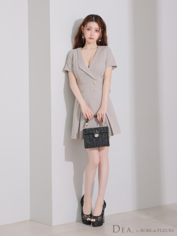 サンドベージュ　モデル：ももか　身長：156cm　着用サイズ：Sサイズ