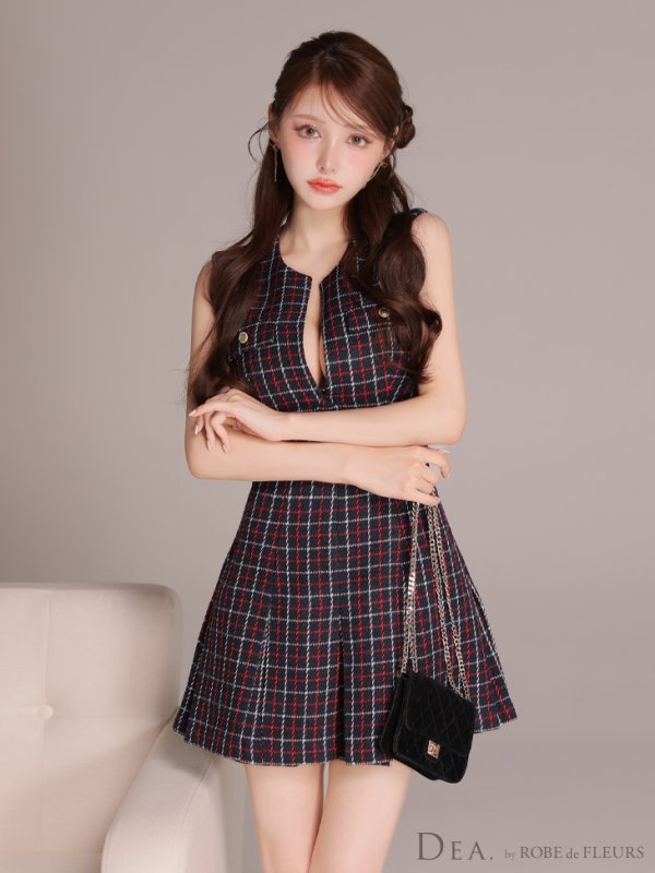 ネイビー モデル：ももか　身長：156cm　着用サイズ：Sサイズ