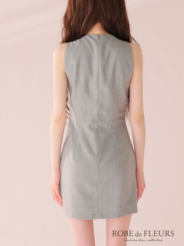 グレー モデル:るい 身長:161cm 着用サイズ:Sサイズ